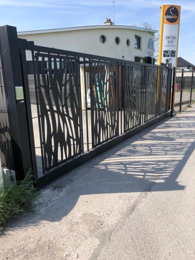 Residence Cosyade Equipee D'Un Parking Prive Gratuit Bourbourg Exterior foto